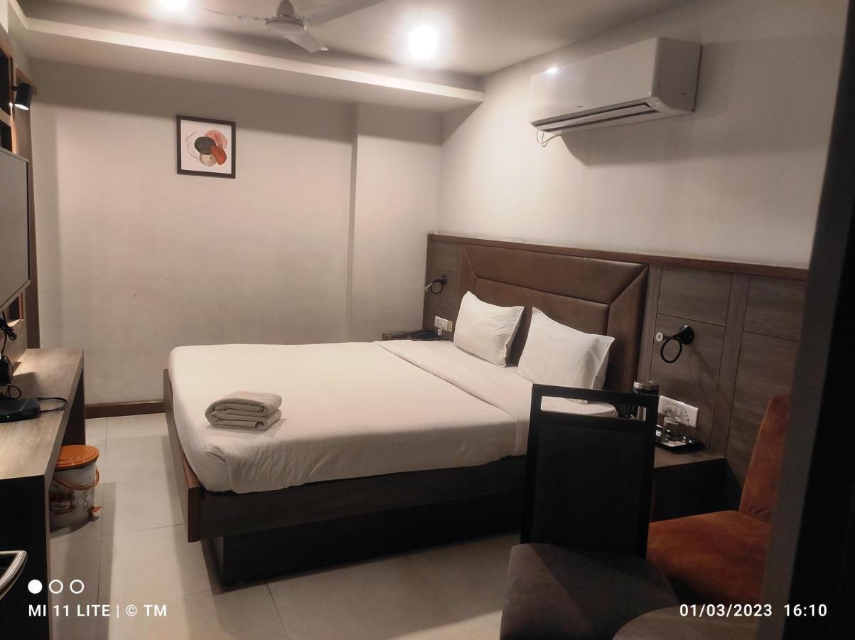 Hotel K79 Jamshedpur Eksteriør bilde