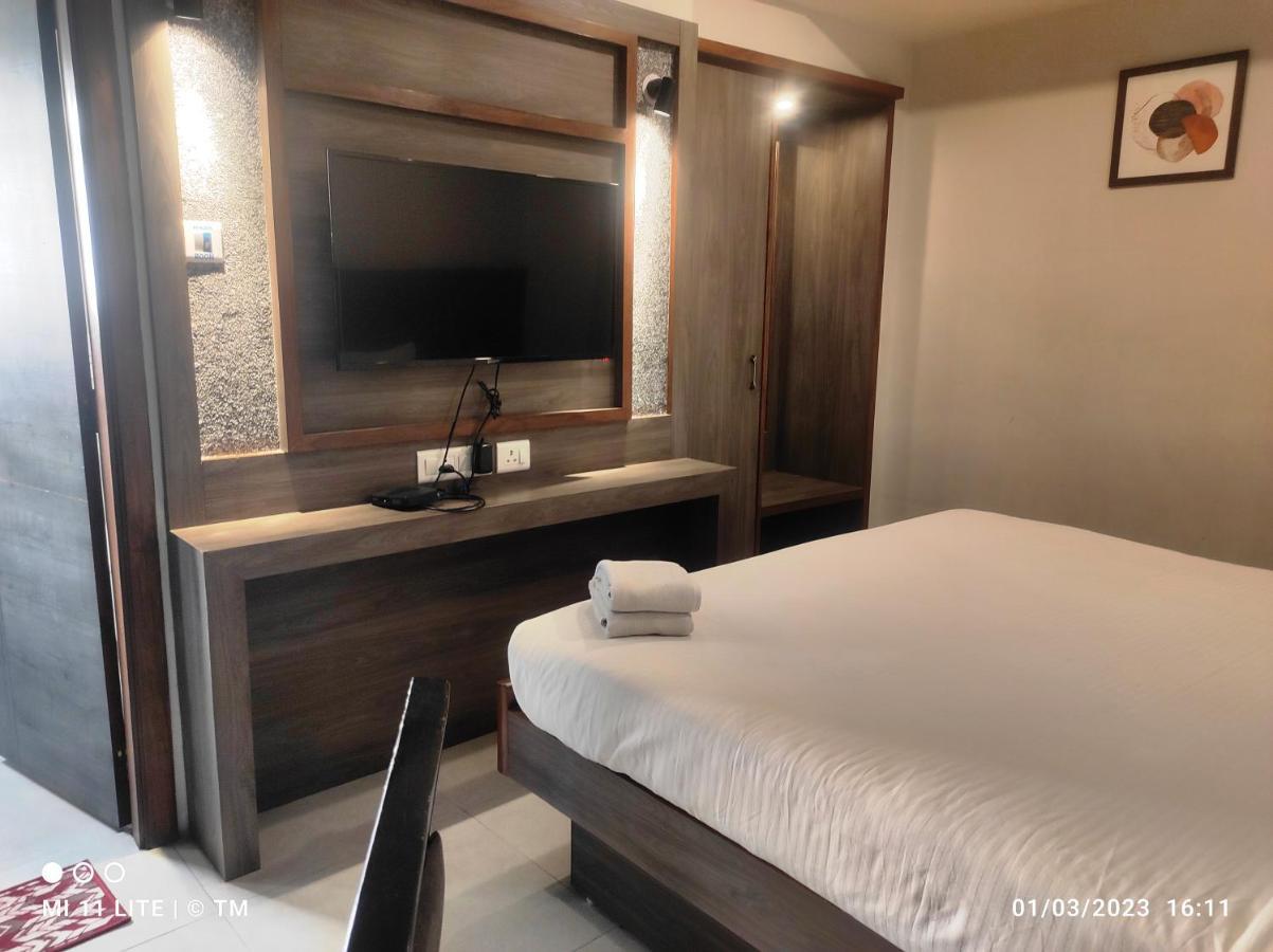 Hotel K79 Jamshedpur Eksteriør bilde