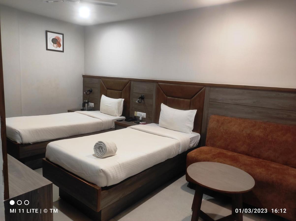 Hotel K79 Jamshedpur Eksteriør bilde